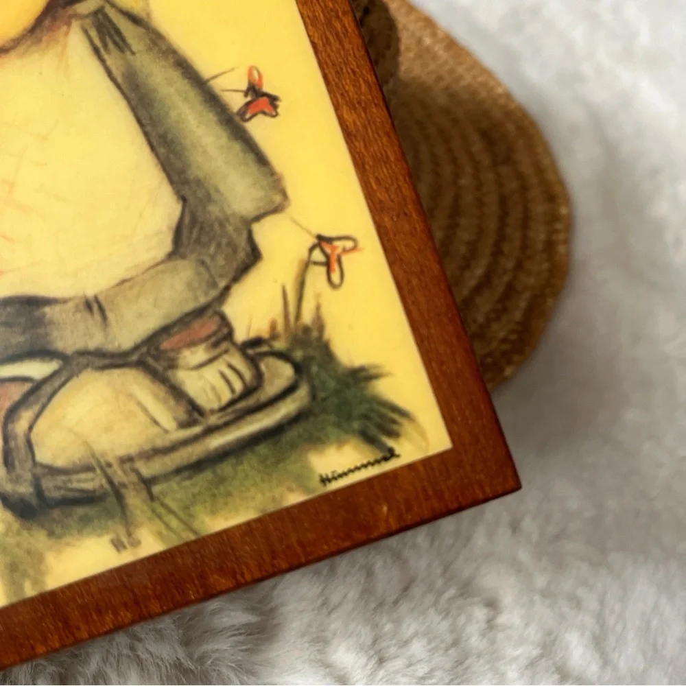 Hummel‎ Wooden Music Box with Gold Accents